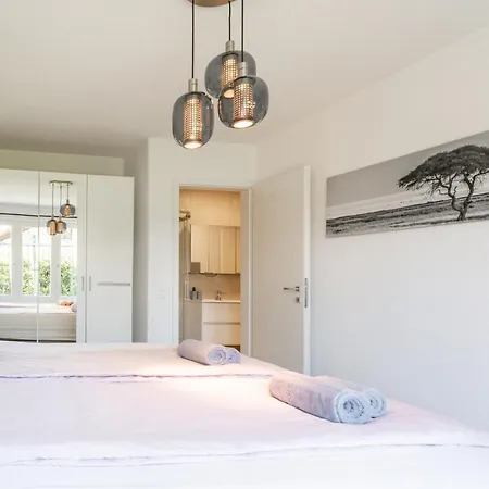 Schoene An Toplage Mit Gratis Parkplatz! Gambarogno