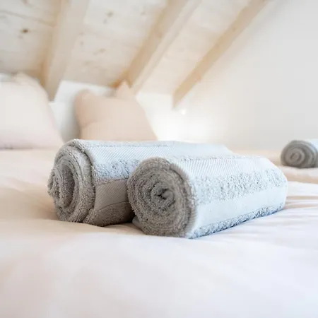 Schoene An Toplage Mit Gratis Parkplatz! Apartman