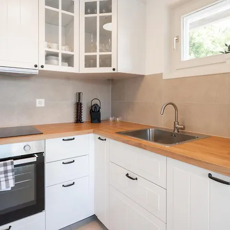 Apartman Schoene An Toplage Mit Gratis Parkplatz! Gambarogno