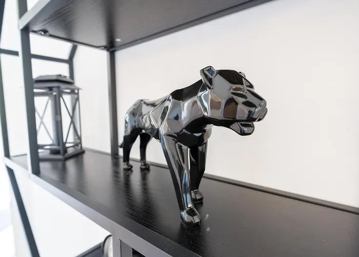 Schoene An Toplage Mit Gratis Parkplatz!