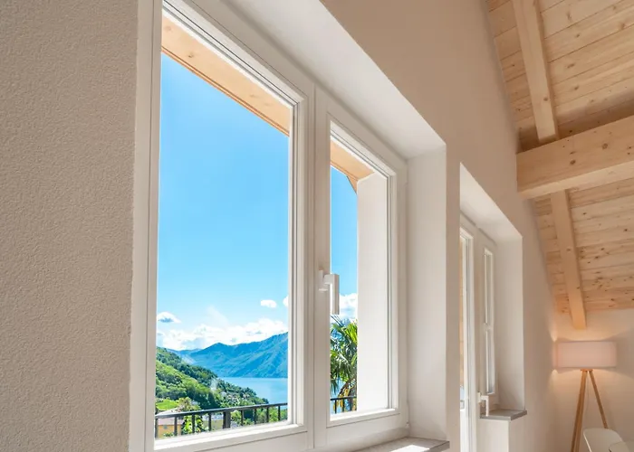 Schoene An Toplage Mit Gratis Parkplatz! Gambarogno