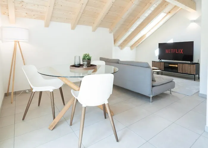 Schoene An Toplage Mit Gratis Parkplatz! *