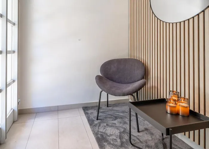 Schoene An Toplage Mit Gratis Parkplatz!