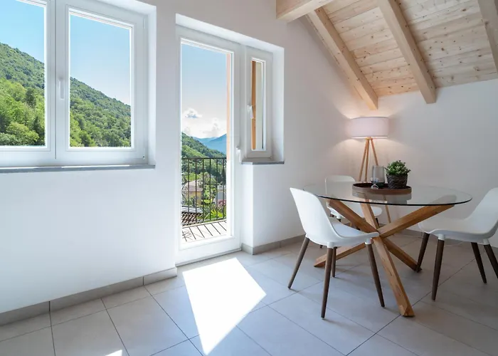 Schoene An Toplage Mit Gratis Parkplatz! * Gambarogno