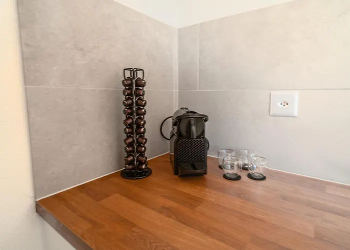 Schoene An Toplage Mit Gratis Parkplatz! * Gambarogno