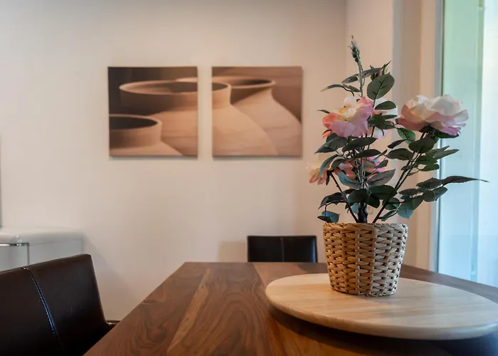 Schoene An Toplage Mit Gratis Parkplatz! Apartment *