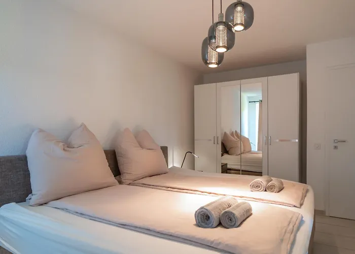 Schoene An Toplage Mit Gratis Parkplatz! Apartment Gambarogno