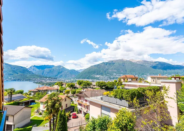 公寓 Schoene An Toplage Mit Gratis Parkplatz! Gambarogno