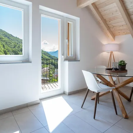 Schoene An Toplage Mit Gratis Parkplatz! * Gambarogno