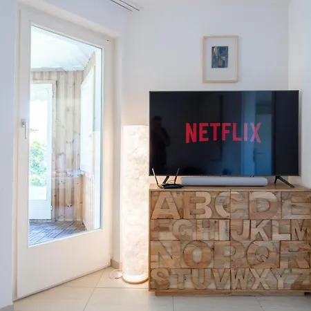 Schöne An Toplage Mit Gratis Parkplatz!