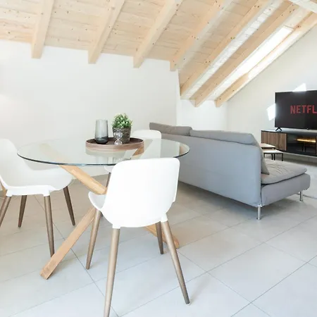 Schöne An Toplage Mit Gratis Parkplatz! *