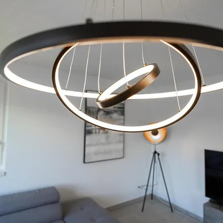 Schöne An Toplage Mit Gratis Parkplatz! *